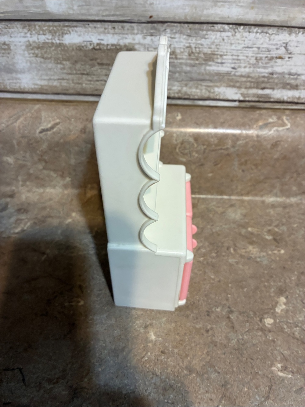 Playskool 1994 Pink & White Heart Cabinet Toy Hutch - Picture 5 of 8
